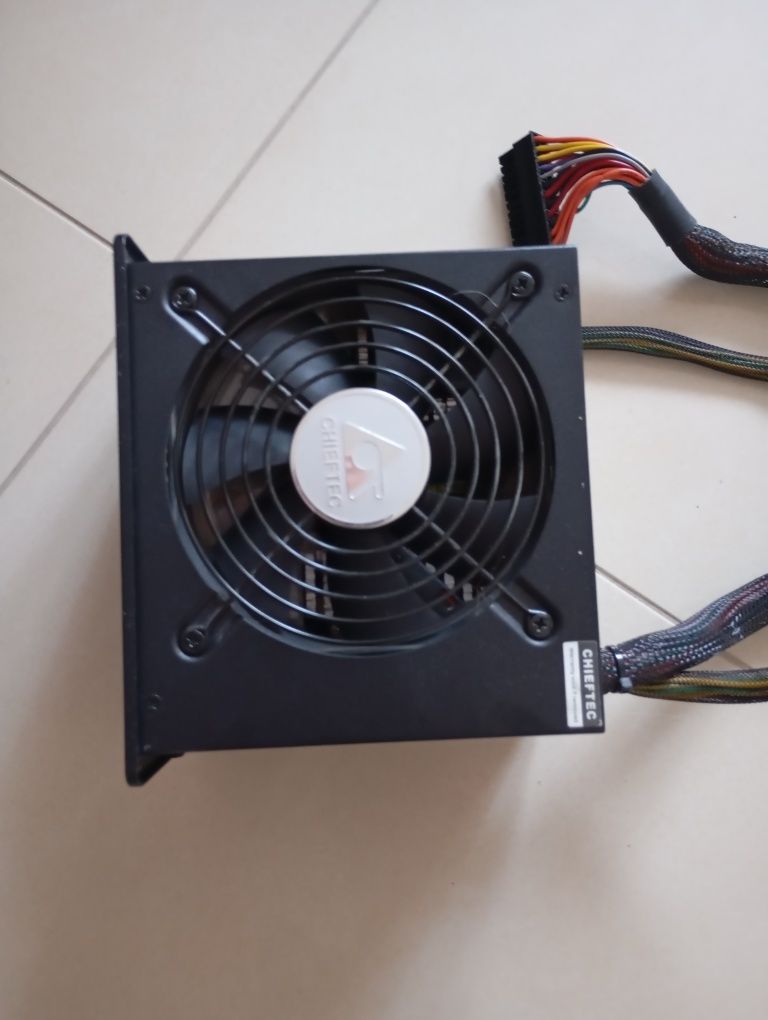 Zasilacz Chiftec CTG 550w