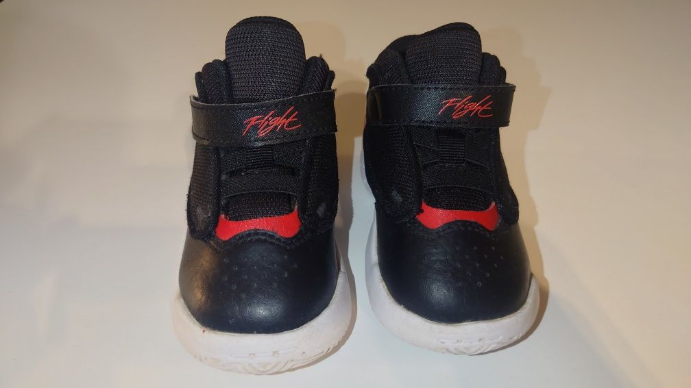 NIKE Jordan max aura 4