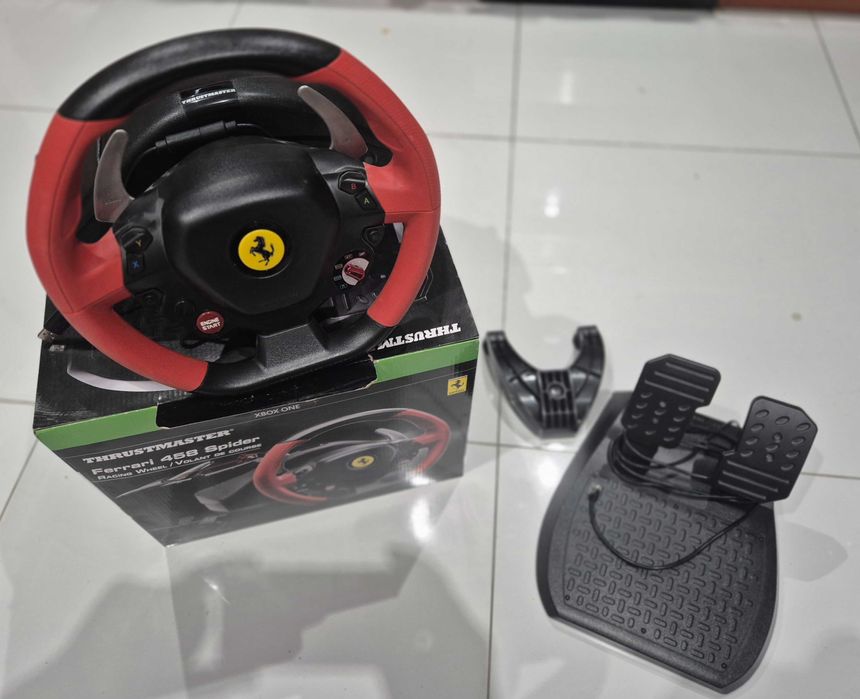 Kierownica wyścigowa Thrustmaster Ferrari  Xbox One
