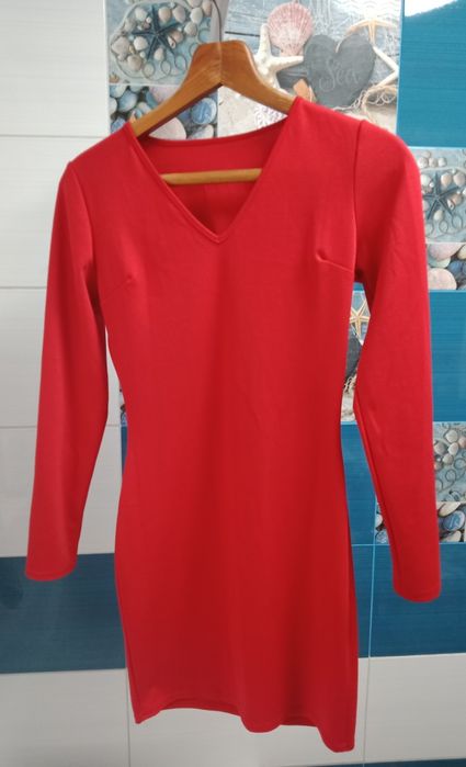 Плаття, сукня червоного кольору