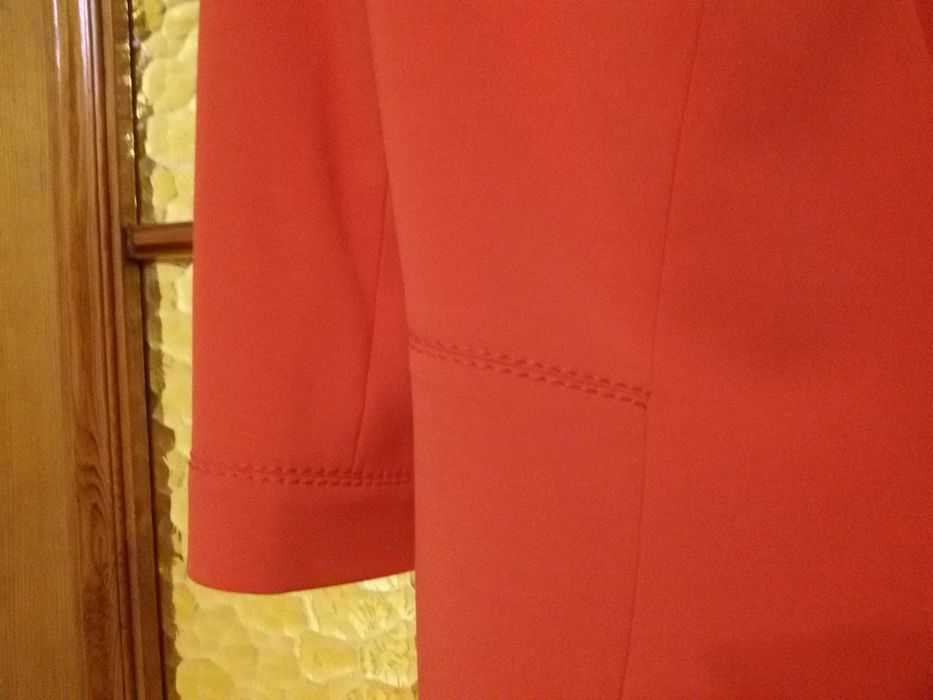 Стильный женский костюм р 54 торговой марки "Джей Эль" J&L .