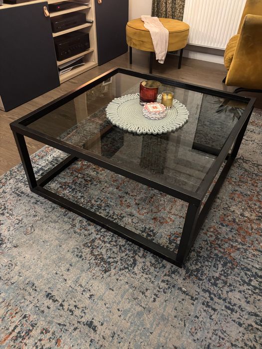 Stolik kawowy z szyba , czarny kwadratowy