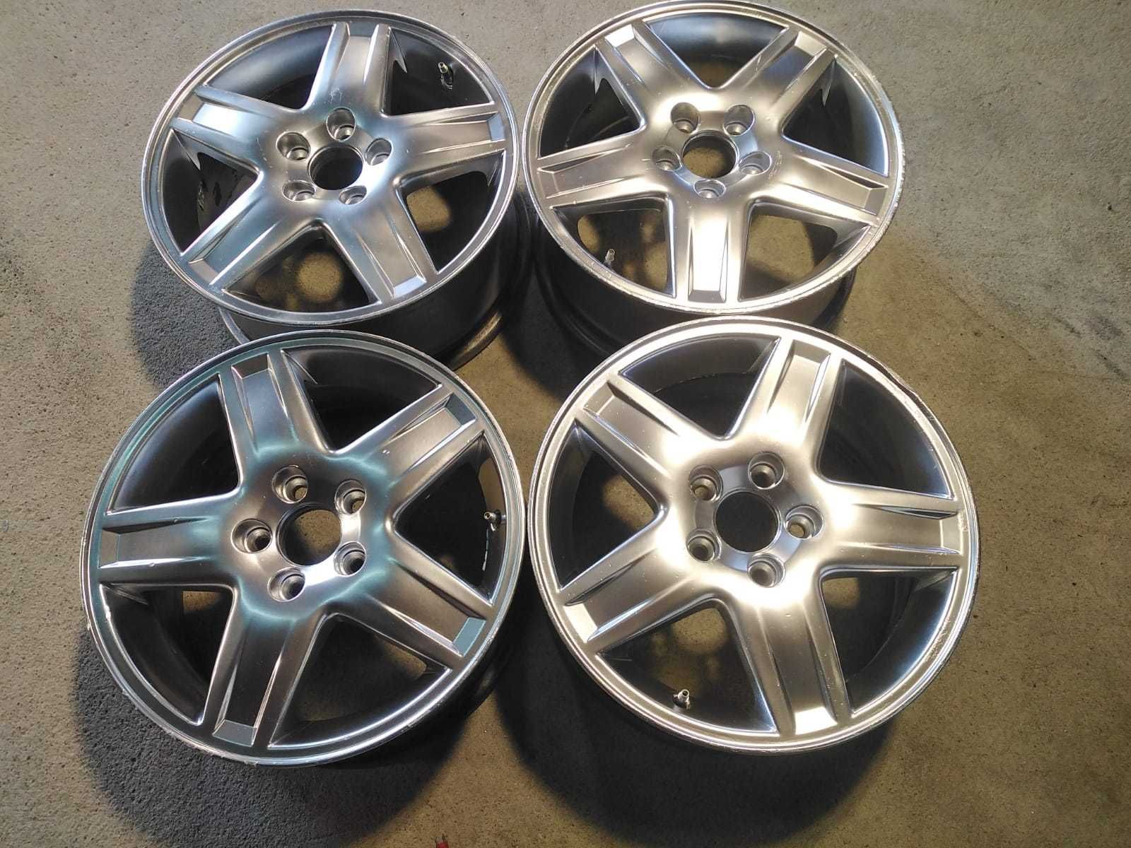 4 Jantes Volvo 7JX16 ET 49 5X108