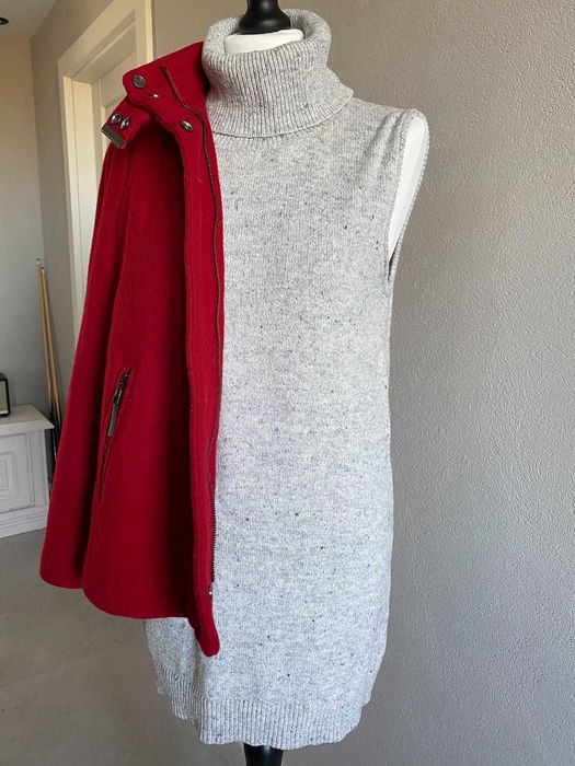 Szary długi sweter golf bez rękawów pod marynarkę tunika z wełną