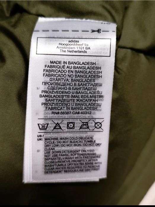 Куртка  жіноча зимова з капюшоном Adidas Utilitas Sportswear(GT1692)