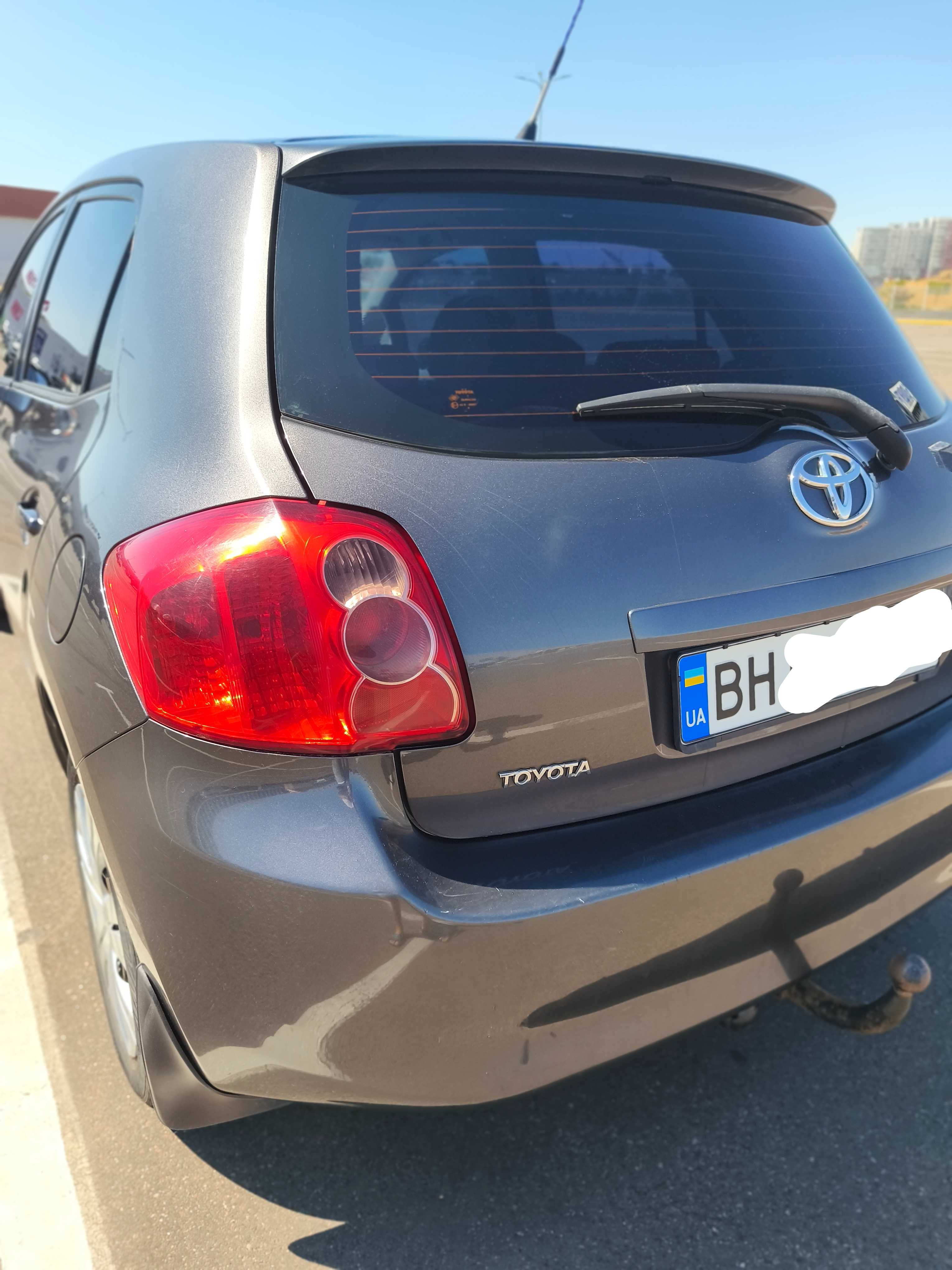 Продам ЖИВОЙ Аурис 2008г. 1.6 газ/бен МКПП Toyota auris МЕХАНИКА
