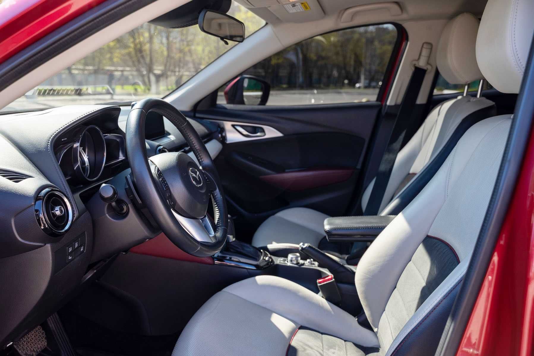 Mazda CX-3 AWD 2.0 на коже с люком (2015 г.в.)