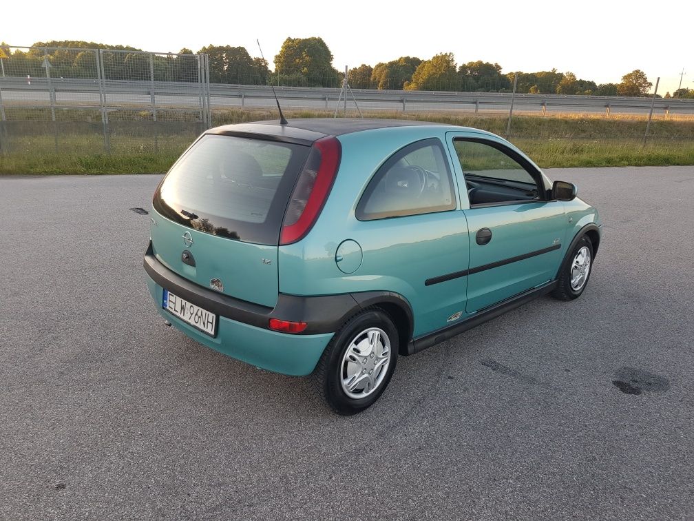 Opel corsa c 1.2b sport