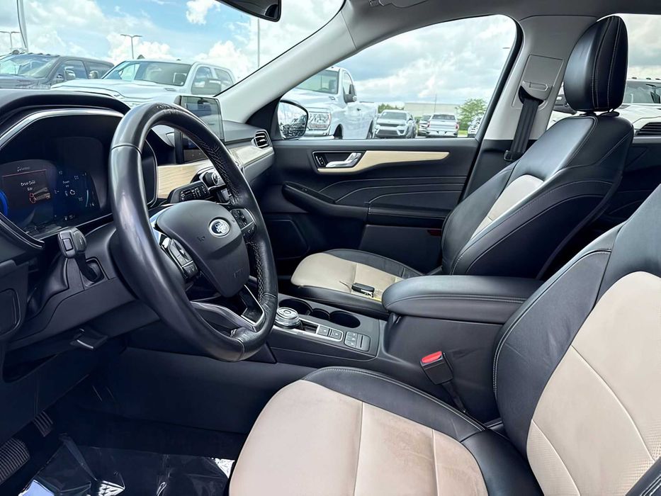 Ford Escape      2021