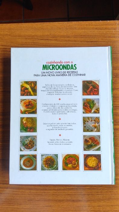 Livro Cozinhando com microondas