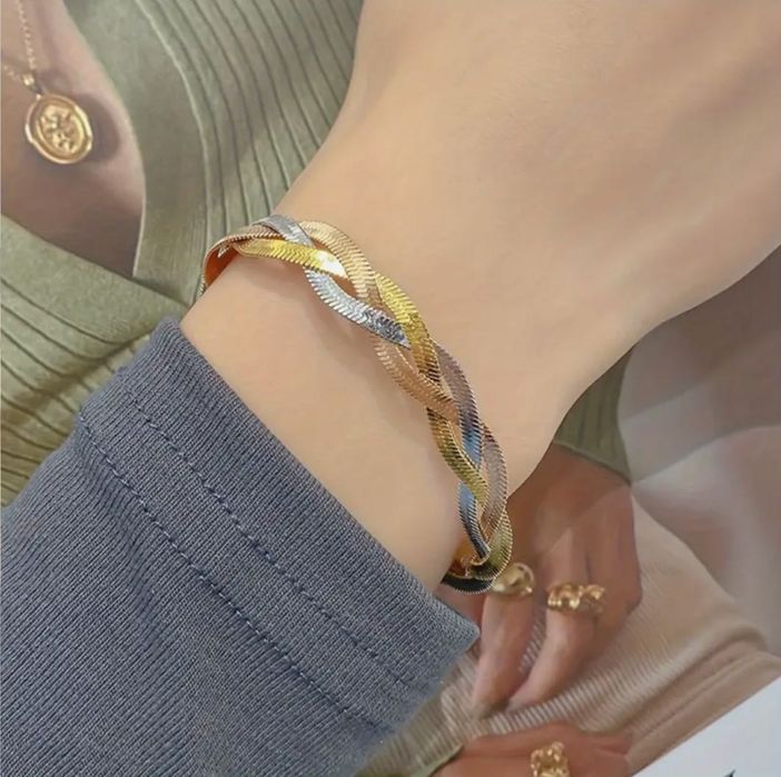 Colar + Pulseira Dourado/Prateado NOVO