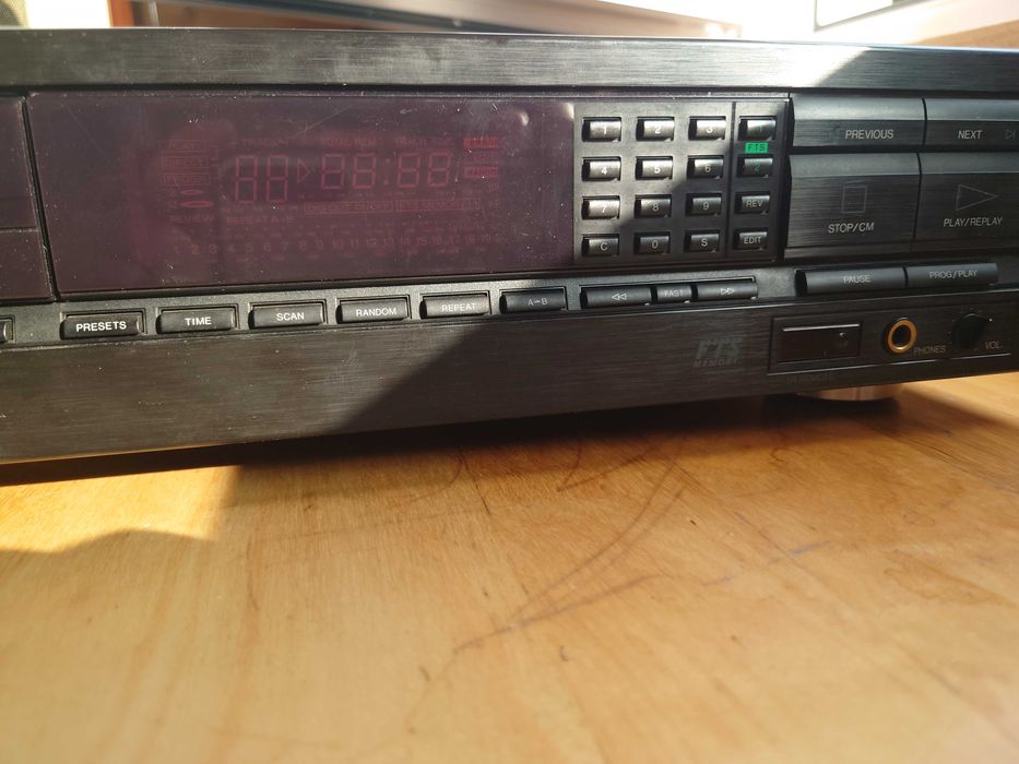 Odtwarzacz CD Philips CD 824, CDM 4/19,  (Marantz).
