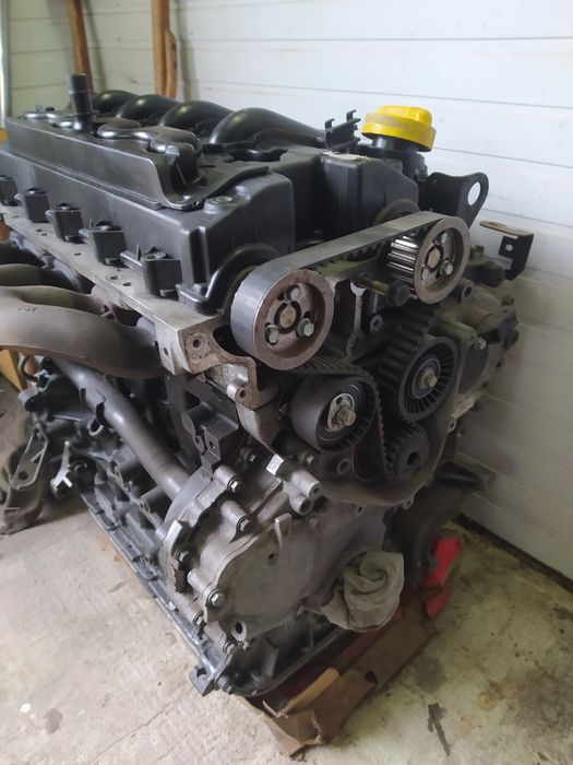 Двигун 2.5 DCI Рено... Опель