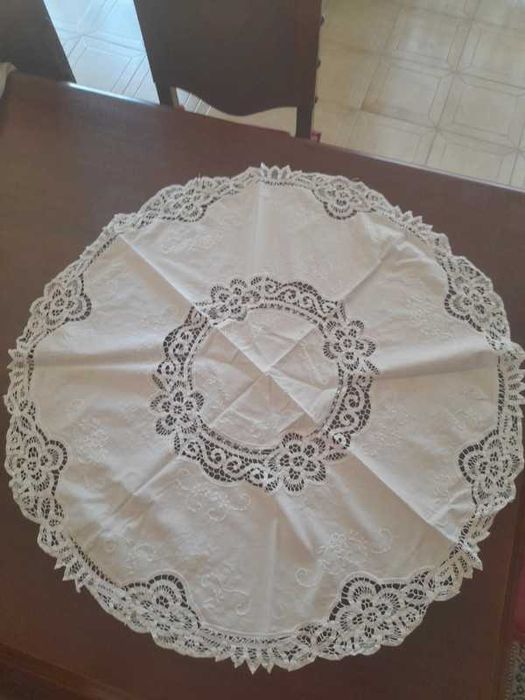 Toalha bordado inglês