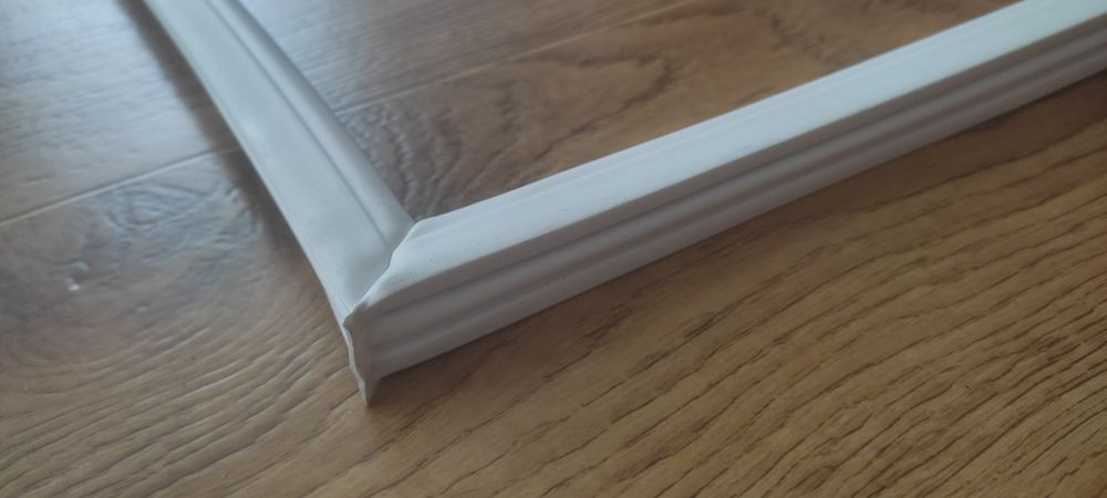 Уплотнитель резинка для холодильника 1950х535