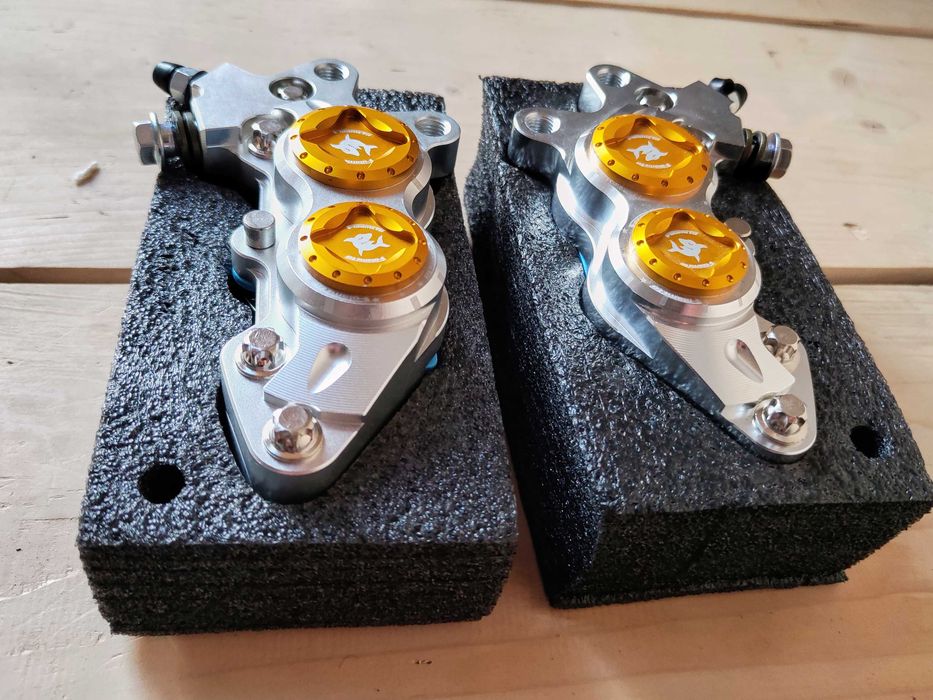 Гальмівні супорта на мотоцикл кріплення 40мм фрезеровані! (не brembo)