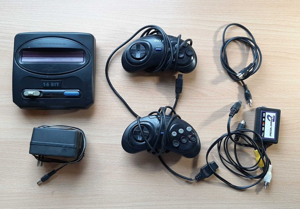 Игровая приставка Sega Mega Drive 2