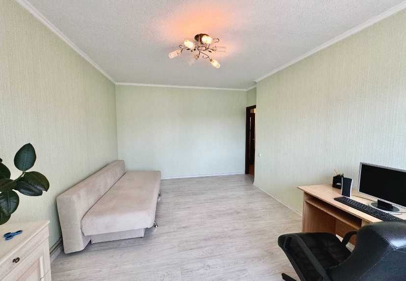 Продам хороший дом на Немышле ,180 м2 с ремонтом (код 5215)