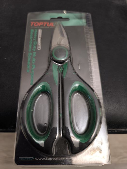 Набор ключей с трещеткой. Инструменты