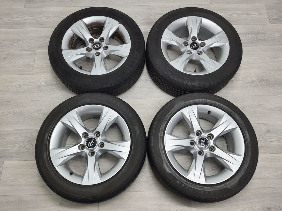 Диски р16 5/114.3 Hyundai,Kia,Mitsubishi з гумою Continental 205/55/16