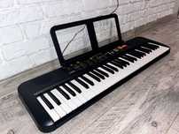 Продам синтезатор Yamaha PSR-F52