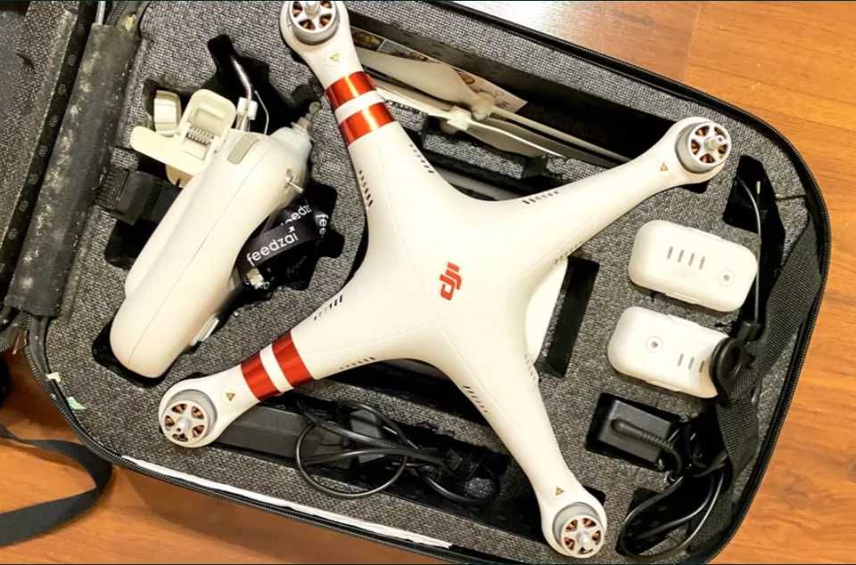DJI Phantom 3 Standard NOVO c/Mochila+ bateria, apenas 30 horas de voo