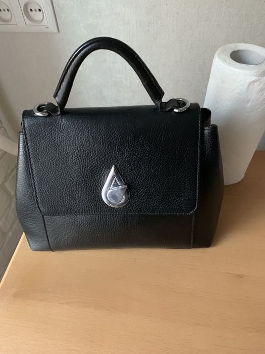 Сумка женская кожаная.