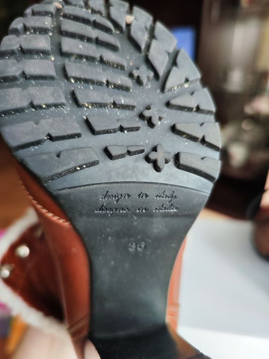 Ботильйони черевики шкіряні на овчині