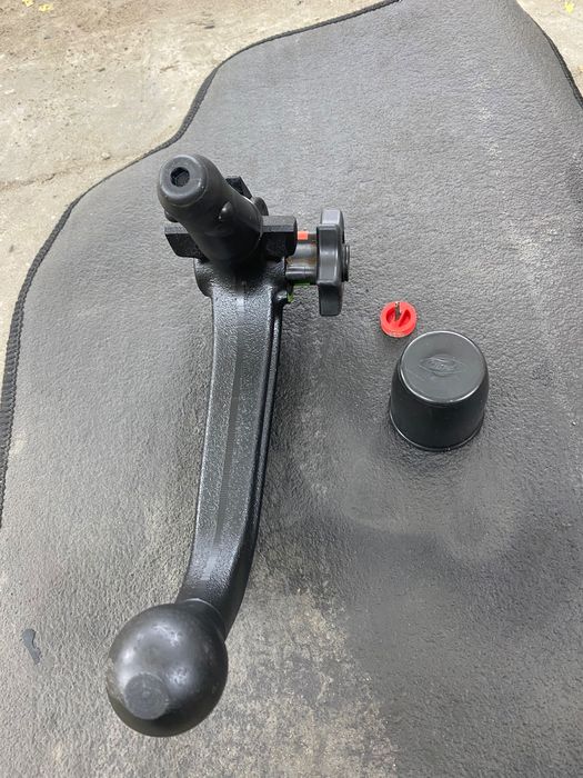 Сйомний фаркоп Форд фокус 3/2