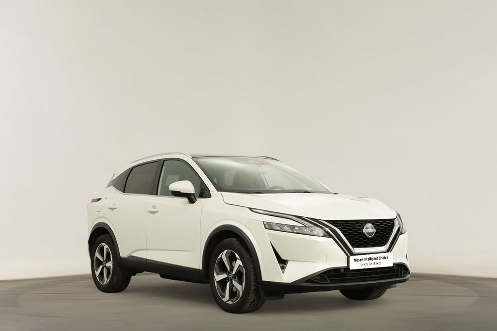 Nissan Qashqai 1.3 DIG-T N-Connecta LED Xtronic