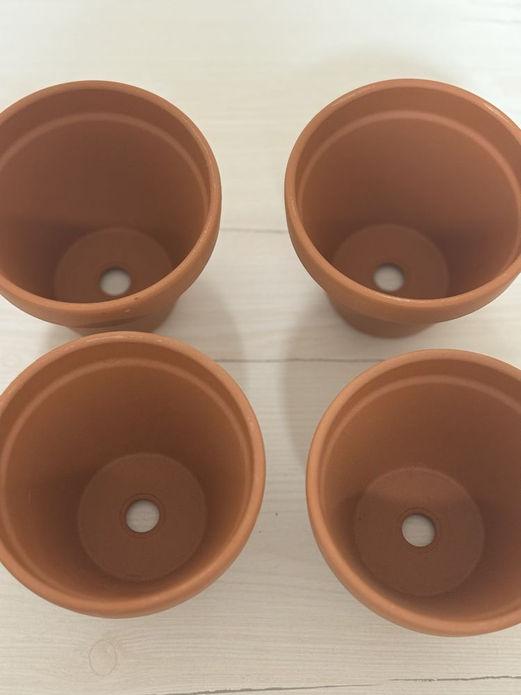 Conjunto 4 Vasos de Barro Pequenos – Ideais para decoração!