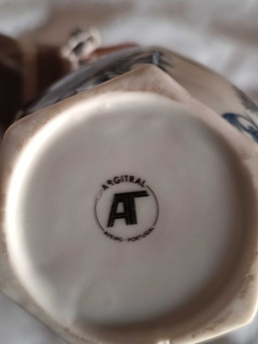 2 Jarros cerâmicos antigos da Argitral