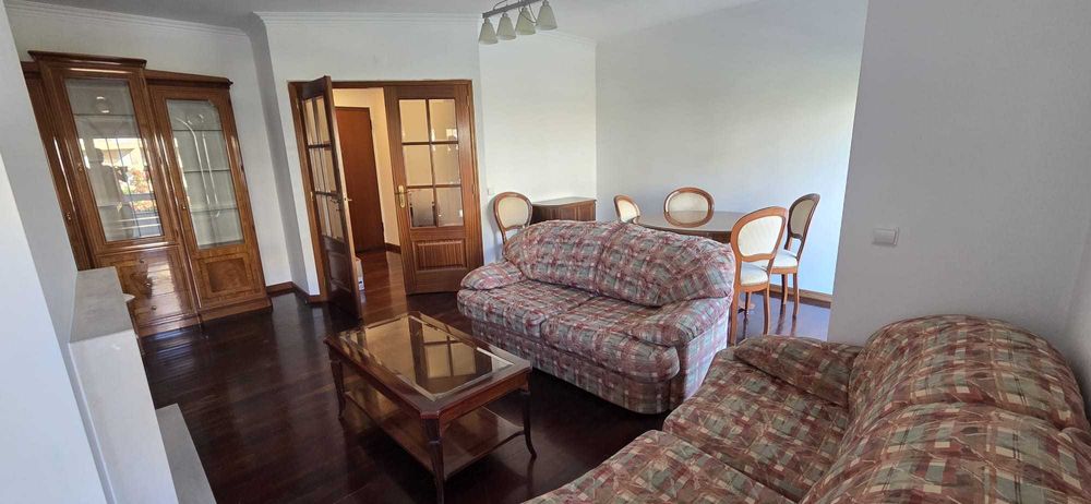 Apartamento T2 à venda na Rua Egas Moniz, Solum, Coimbra