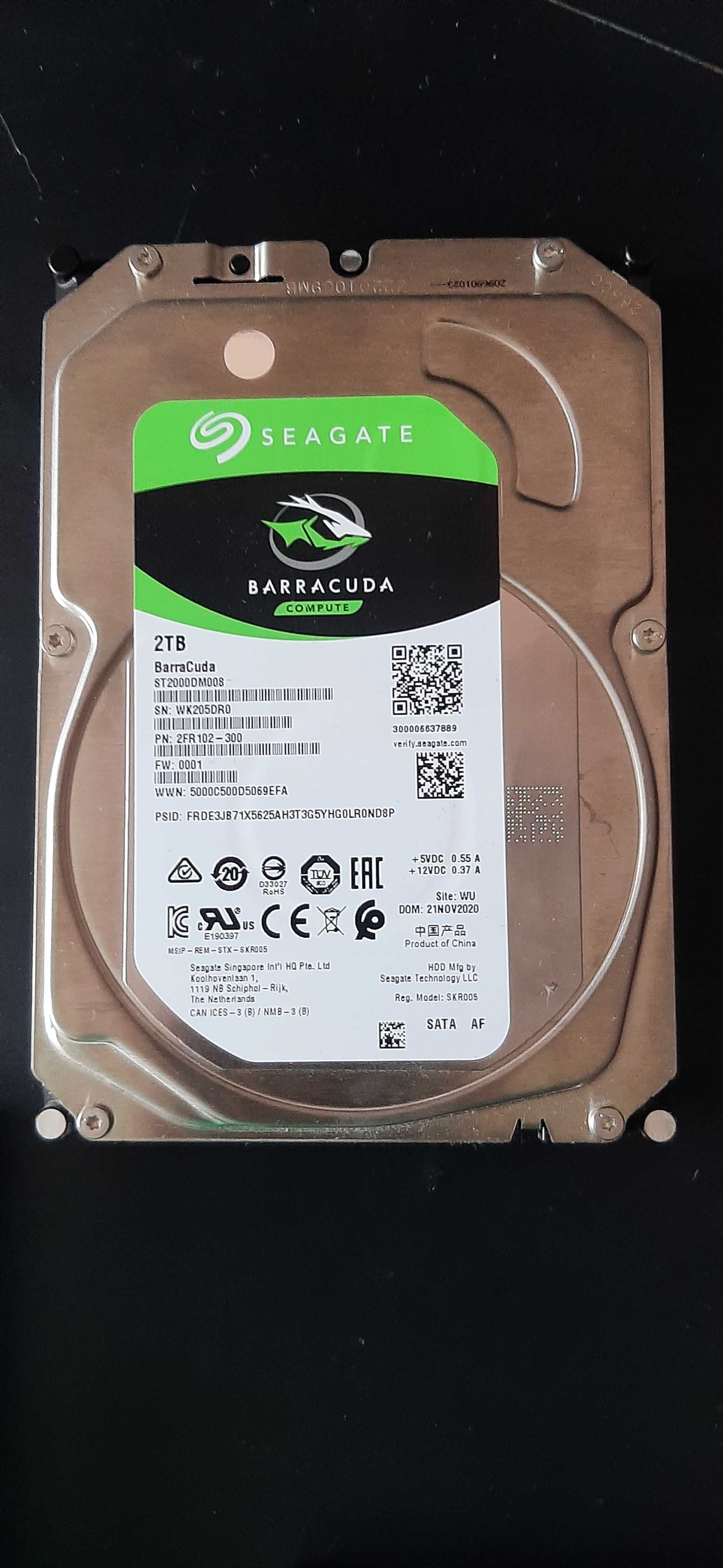 Внутрішній жорсткий диск HDD 2TB .  майже новий