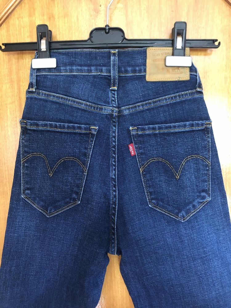 CALÇAS LEVI’S NOVAS/ NUNCA USADAS T27W/34L