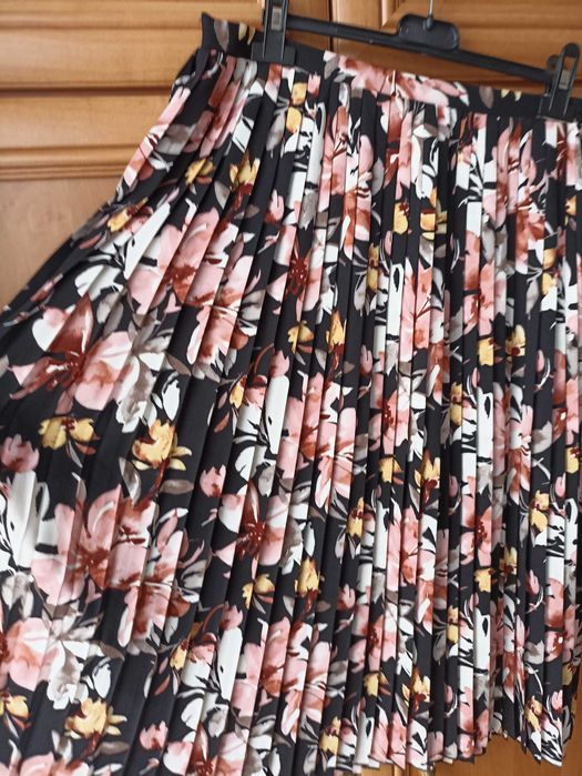 Spódnica plisowana w kwiaty 42 greenpoint