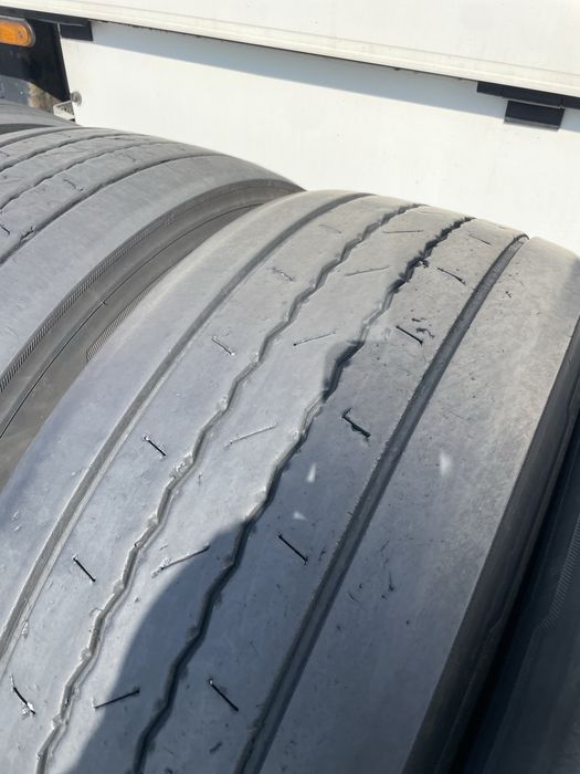 Continental Conti Hybrid 385/65R22.5 комплект прицепні вантажні шини