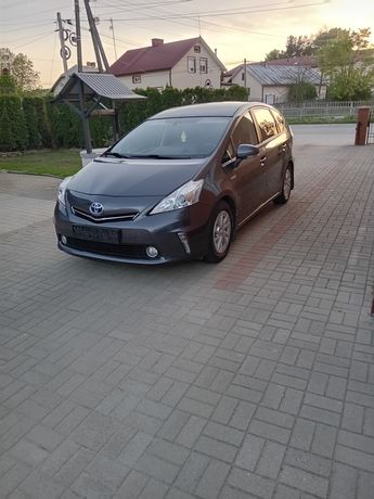 Toyota Prius + Plus