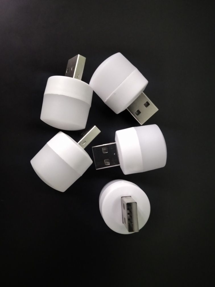 Лампочки в USB разъём