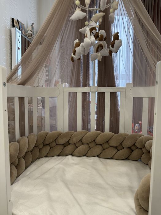 Ліжко дитяче ( Мама Тато ) з матрасом + окремо мобіль +бортики + фатін