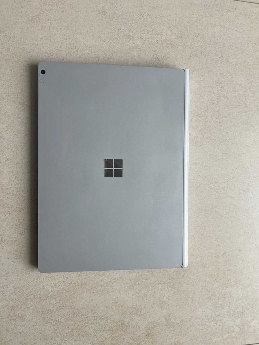 Продам ноутбук Microsoft Surface Book 1 i7/16Gb/512Gb
