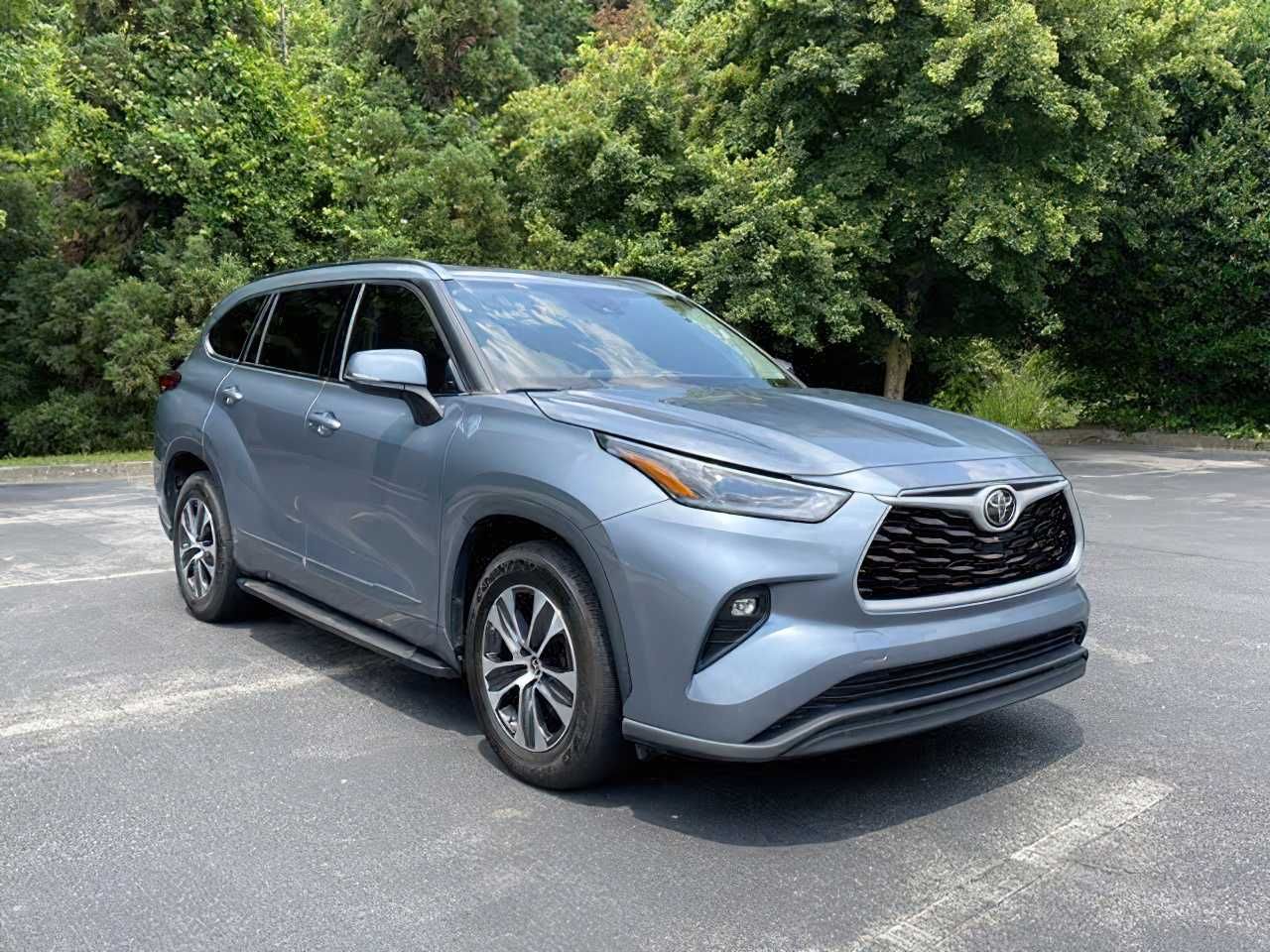 Toyota Highlander XLE 2021