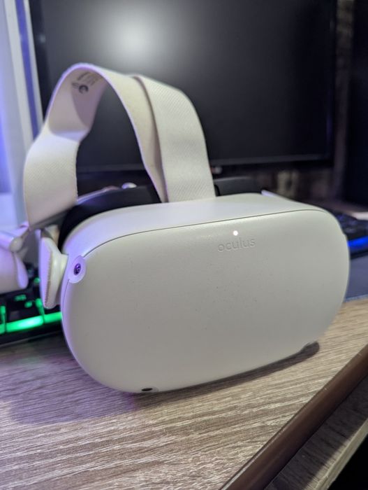 META QUEST 2 — шолом VR (64 ГБ)