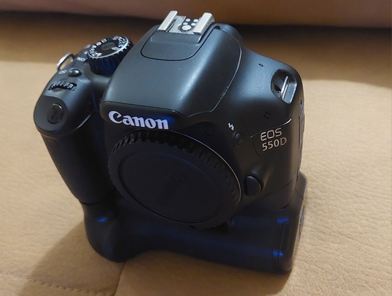 Canon EOS 550D + Punho grip