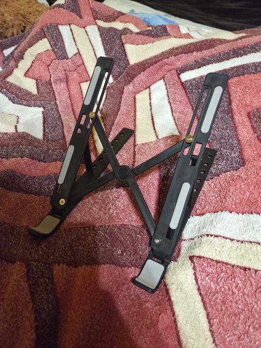 Podstawka dla laptopa