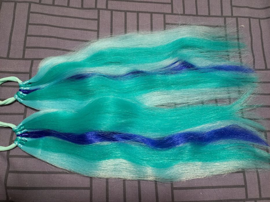 Канеколон хвостиком