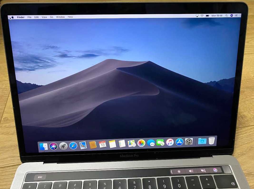 MacBook Pro A1989 TouchBar 256GB 16GB