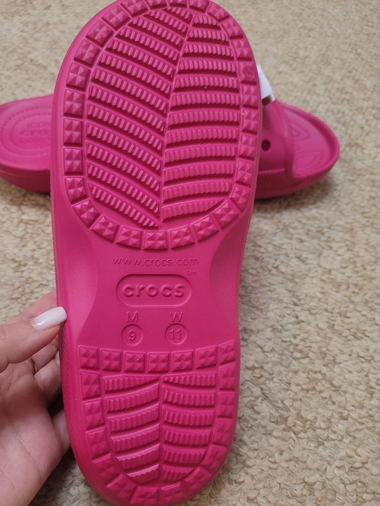 Продам Crocs шльопнці W11