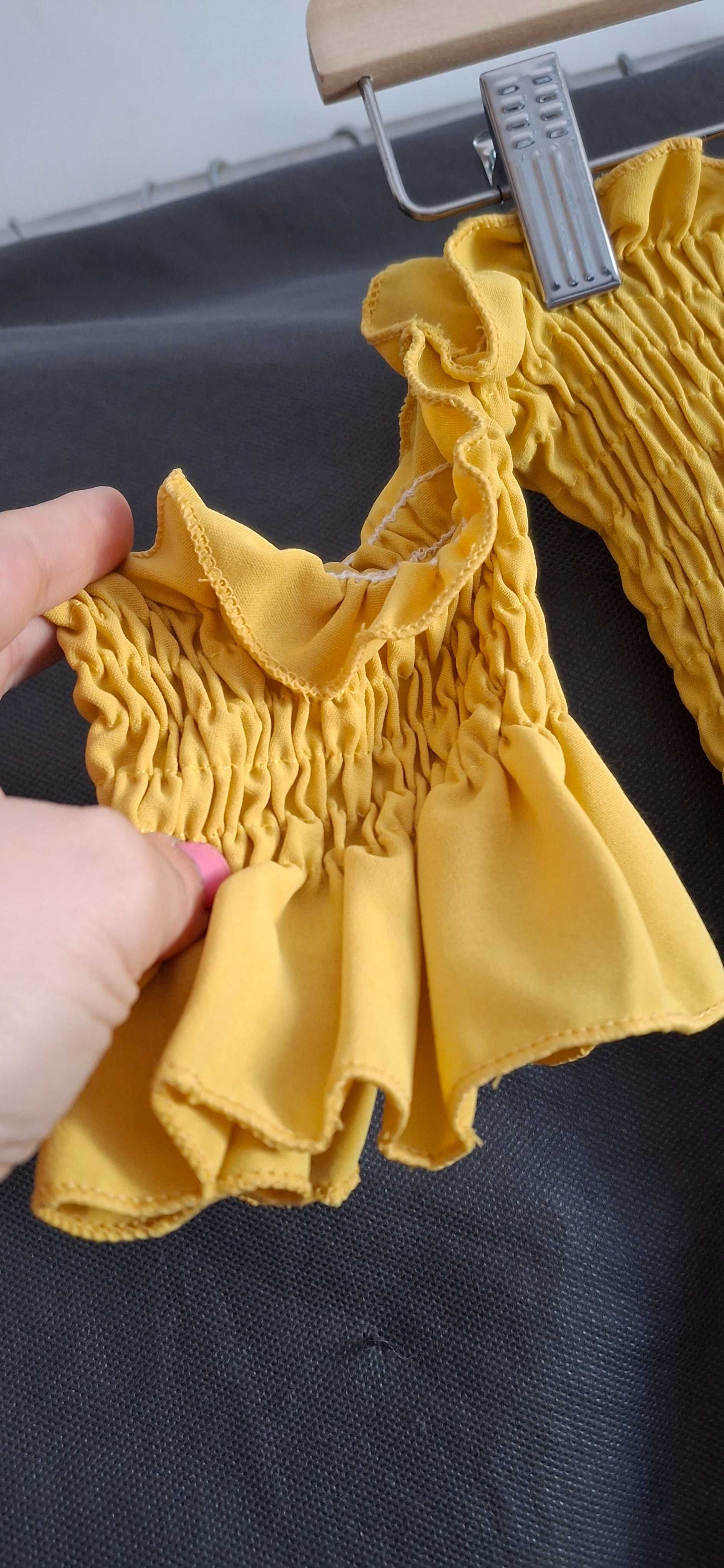 Vestido amarelo com manga