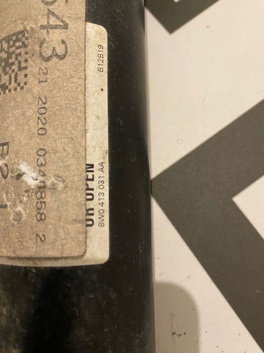 Амортизатор  передній лівий audi a4 b9 8w0413031aa оригінал